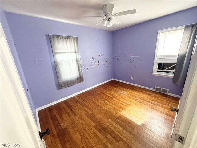 5803 Merkle Avenue, Parma, OH 44129