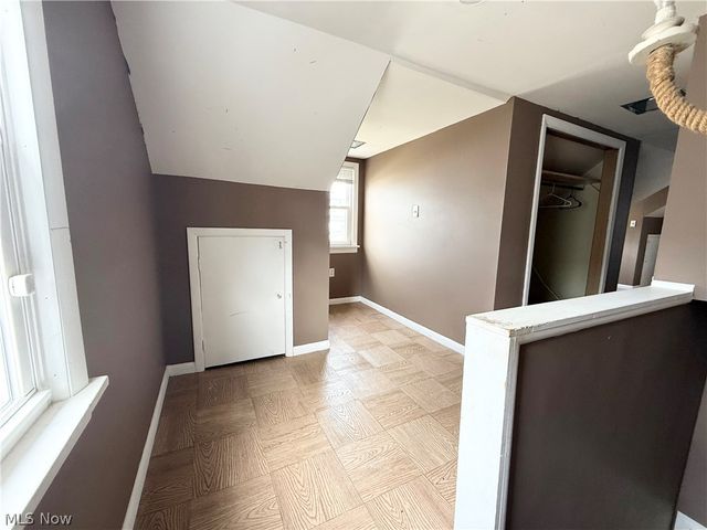 5803 Merkle Avenue, Parma, OH 44129