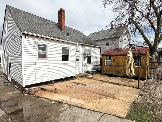 5803 Merkle Avenue, Parma, OH 44129