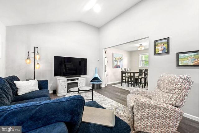 2115 WESTMINSTER DR, Wilmington, DE 19810