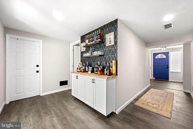 2115 WESTMINSTER DR, Wilmington, DE 19810