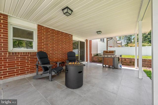 2115 WESTMINSTER DR, Wilmington, DE 19810