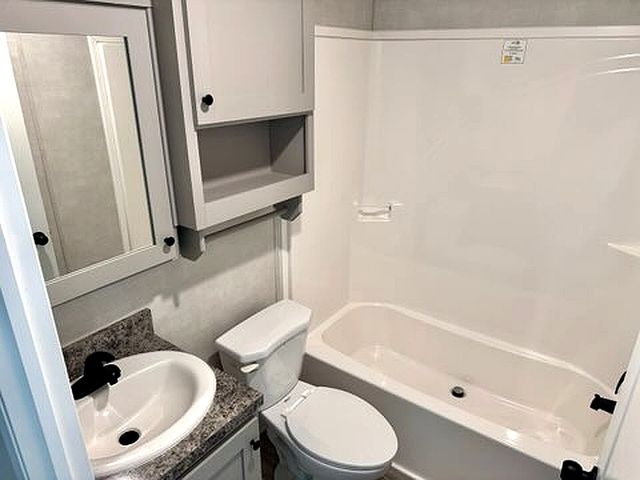 295 Cotham Dr, Huntingdon, TN 38344