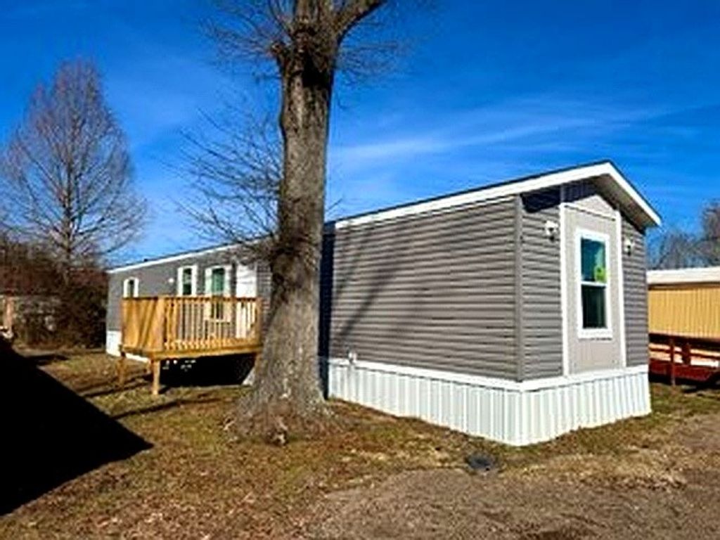 295 Cotham Dr, Huntingdon, TN 38344