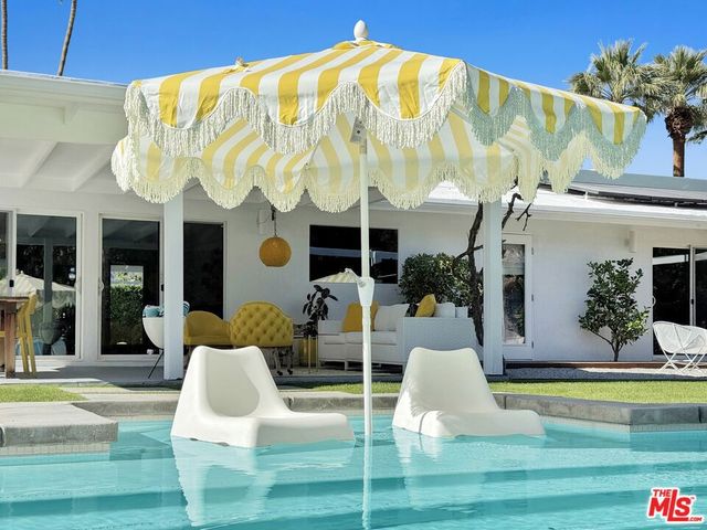 2235 E Paseo Gracia, Palm Springs, CA 92262