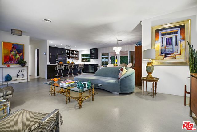 2235 E Paseo Gracia, Palm Springs, CA 92262