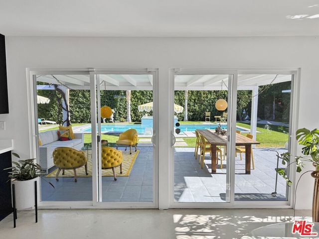 2235 E Paseo Gracia, Palm Springs, CA 92262