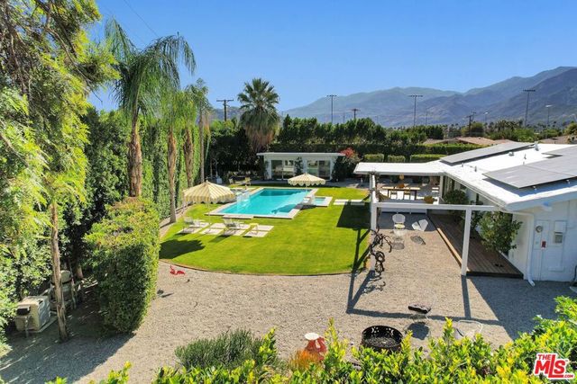 2235 E Paseo Gracia, Palm Springs, CA 92262