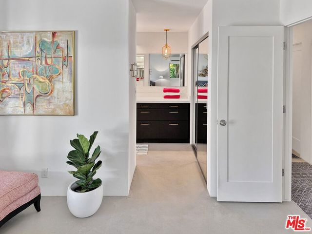 2235 E Paseo Gracia, Palm Springs, CA 92262