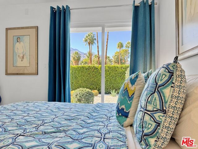 2235 E Paseo Gracia, Palm Springs, CA 92262