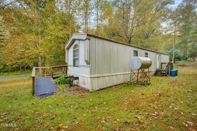 200 Ingram Branch Road, Roan Mountain, TN 37687