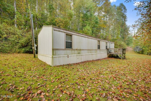 200 Ingram Branch Road, Roan Mountain, TN 37687