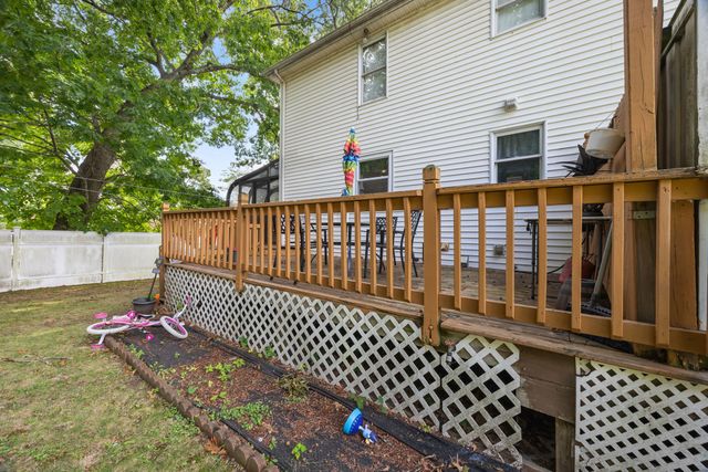 133 Commonwealth Ave B, Worcester, MA 01604