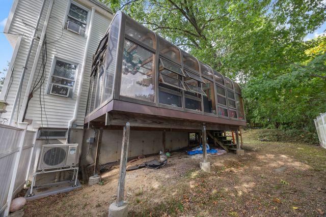133 Commonwealth Ave B, Worcester, MA 01604