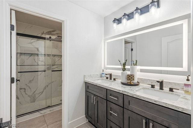 10615 Magazzini Court, Las Vegas, NV 89141