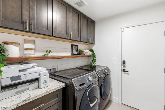 10615 Magazzini Court, Las Vegas, NV 89141