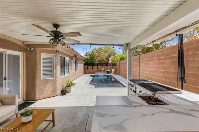 10615 Magazzini Court, Las Vegas, NV 89141