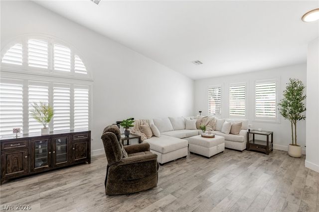 10615 Magazzini Court, Las Vegas, NV 89141