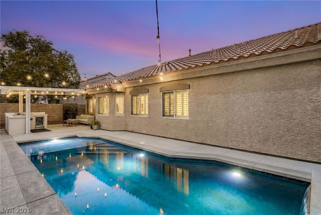 10615 Magazzini Court, Las Vegas, NV 89141