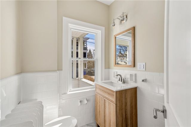 15 Redfern Street, North Providence, RI 02911