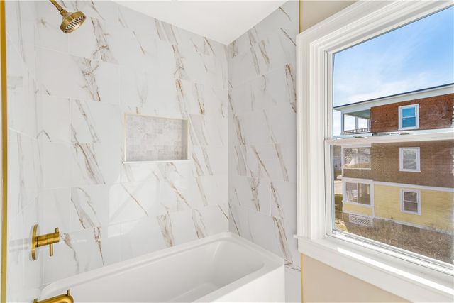 15 Redfern Street, North Providence, RI 02911