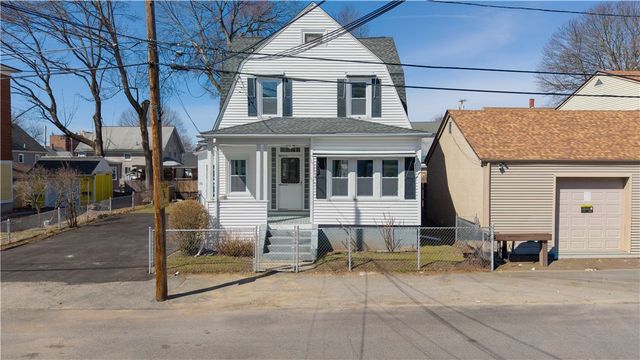 15 Redfern Street, North Providence, RI 02911