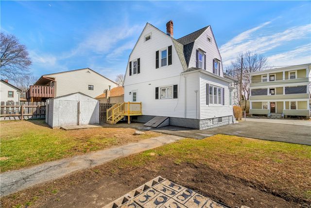 15 Redfern Street, North Providence, RI 02911