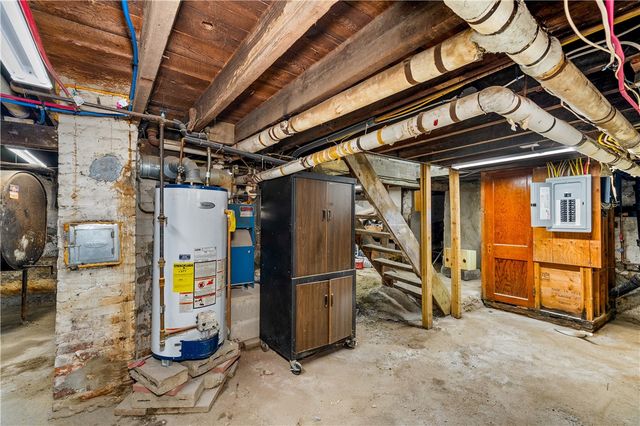 15 Redfern Street, North Providence, RI 02911