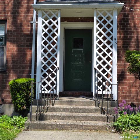 193 Virginia Avenue A, Bridgeport, CT 06610