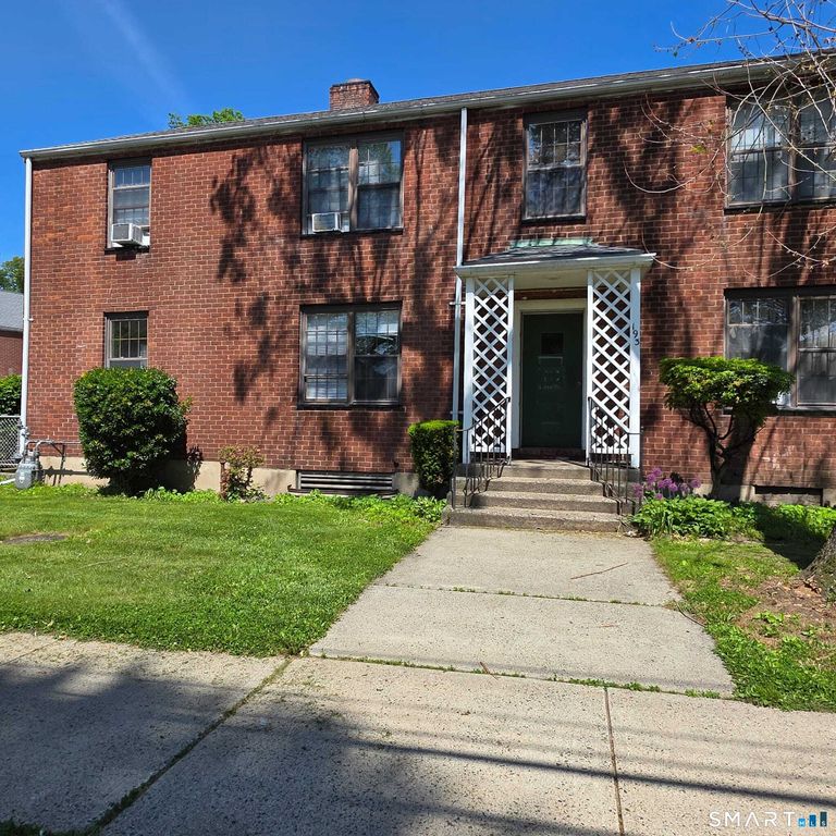 193 Virginia Avenue A, Bridgeport, CT 06610