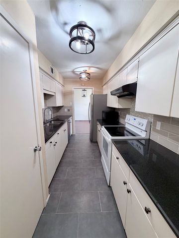 4933 Skillman Street 247, Dallas, TX 75206