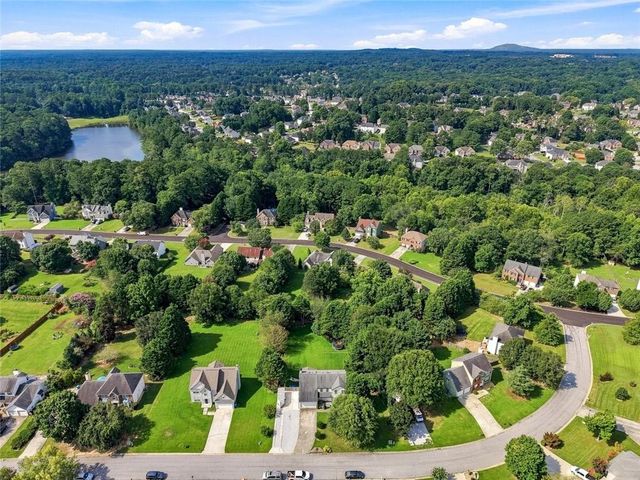 1080 Big Haynes Drive, Grayson, GA 30017