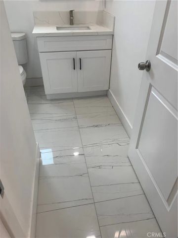 1330 W 10th Street 2, Santa Ana, CA 92703