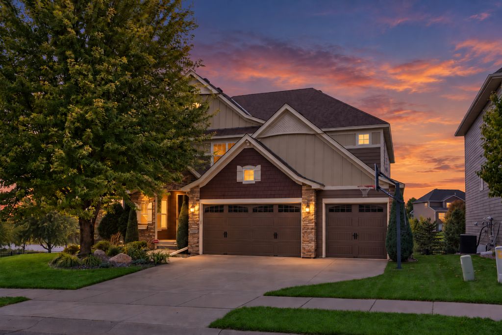 15842 57th Place N, Plymouth, MN 55446 — exterior
