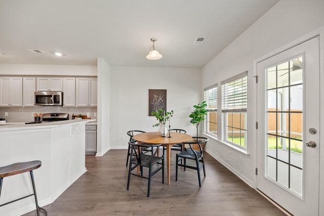 1302 Berry Grove Drive, Summerville, SC 29485