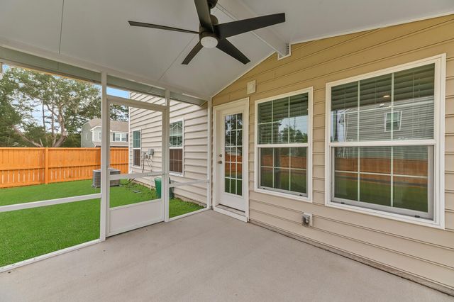 1302 Berry Grove Drive, Summerville, SC 29485