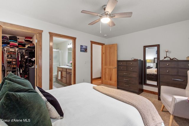 11074 W Riverview Dr, Post Falls, ID 83854