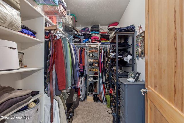 11074 W Riverview Dr, Post Falls, ID 83854