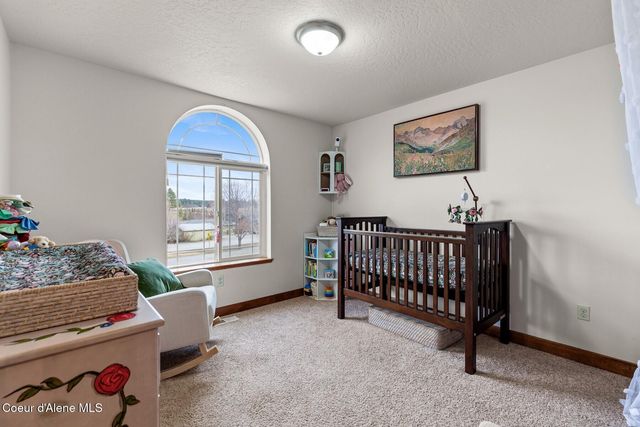 11074 W Riverview Dr, Post Falls, ID 83854