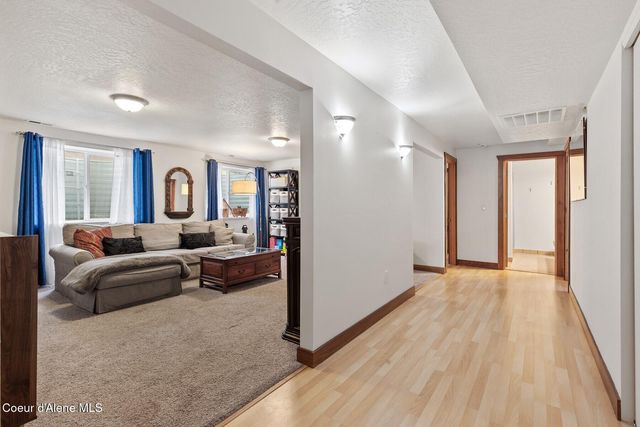 11074 W Riverview Dr, Post Falls, ID 83854