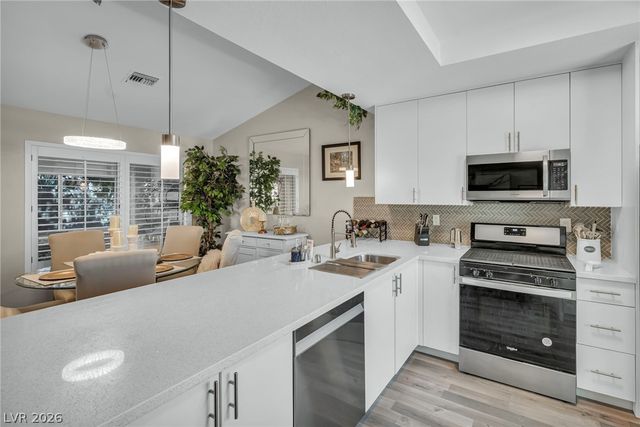 8912 Evening Star Drive, Las Vegas, NV 89134