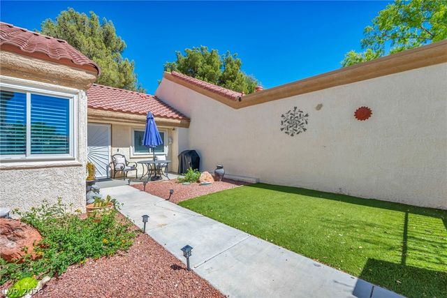 8912 Evening Star Drive, Las Vegas, NV 89134