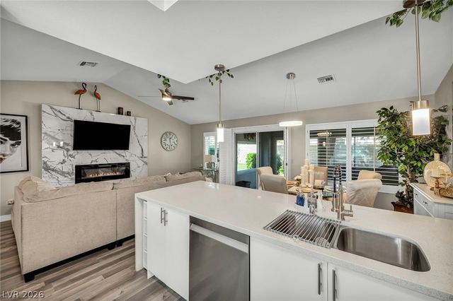 8912 Evening Star Drive, Las Vegas, NV 89134