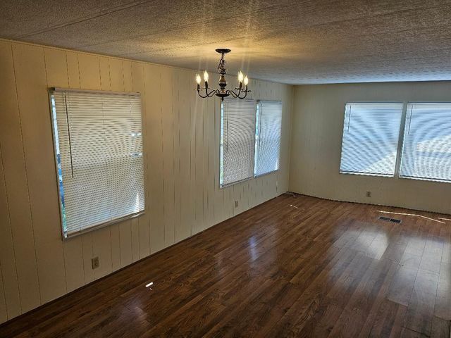 711 51ST AVENUE PLAZA W, Bradenton, FL 34207