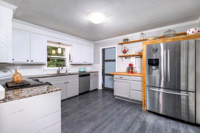 618 Periwinkle Court, Sumter, SC 29150