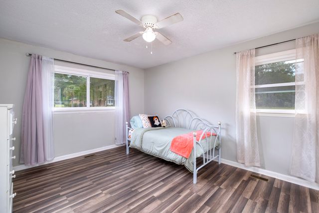 618 Periwinkle Court, Sumter, SC 29150