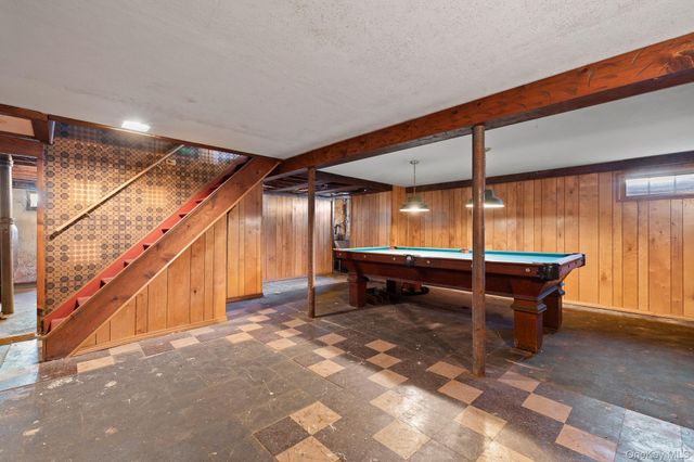 3 Poplar Avenue, Farmingdale, NY 11735