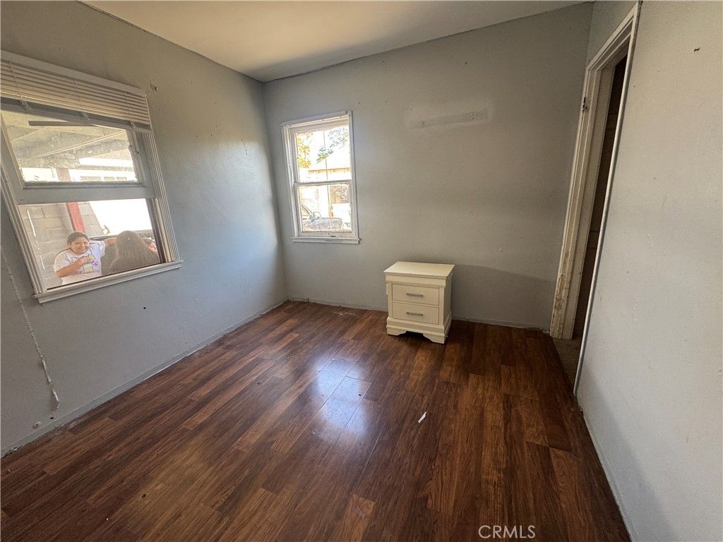 Image 19 of property listing at 1326 W 223rd Street, Los Angeles, CA 90501