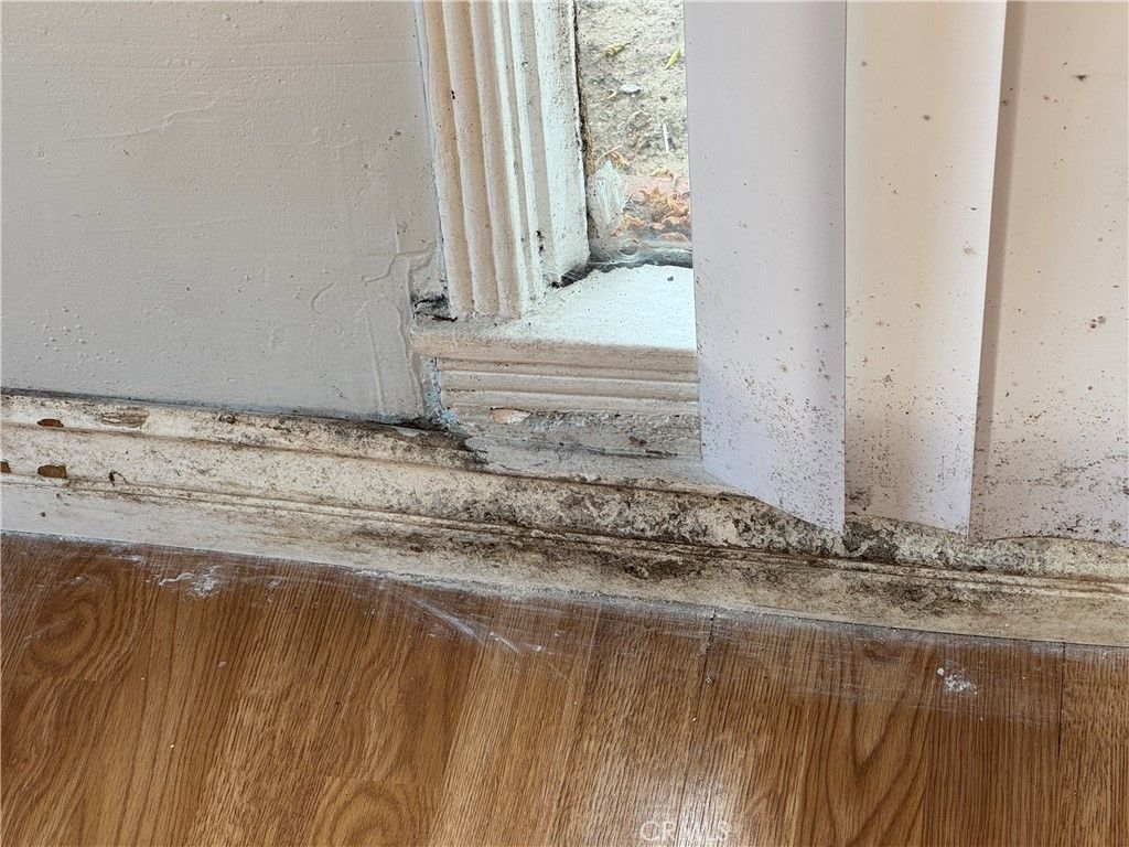 Image 2 of property listing at 1326 W 223rd Street, Los Angeles, CA 90501