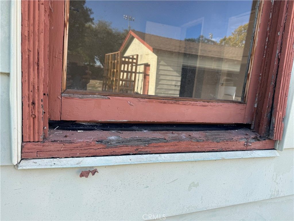 Image 30 of property listing at 1326 W 223rd Street, Los Angeles, CA 90501